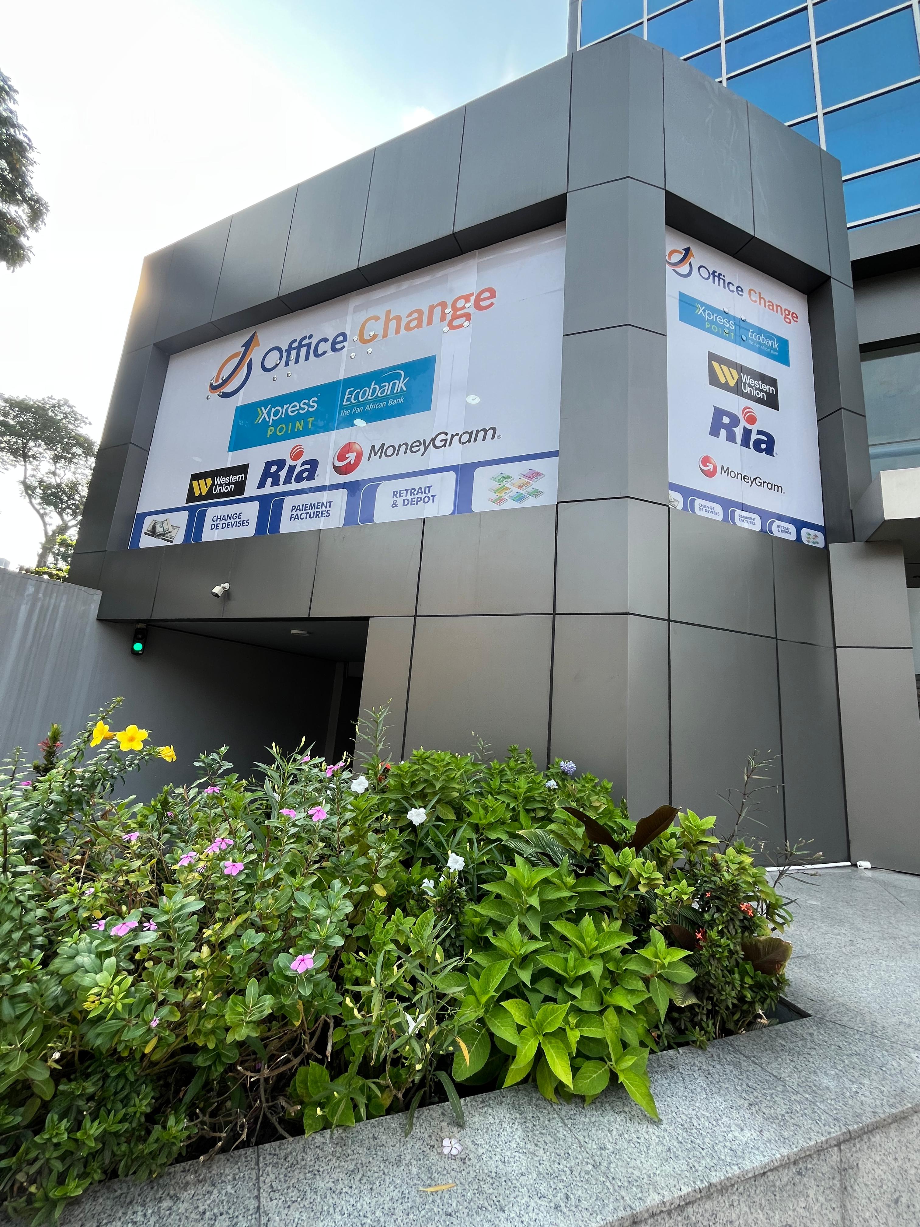 Office Change – Façade agence